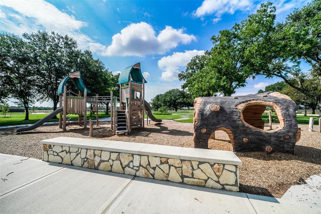 23511 Autumn Harvester Drive, Hockley, Texas image 27