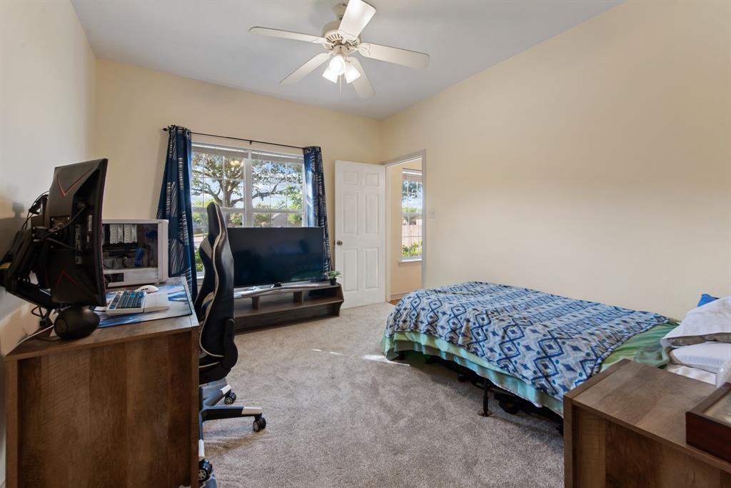 607 Townplace Drive, College Station, Texas image 16