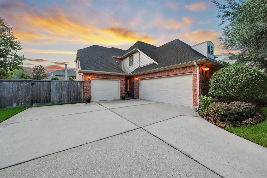 5902 Royal Hill Court