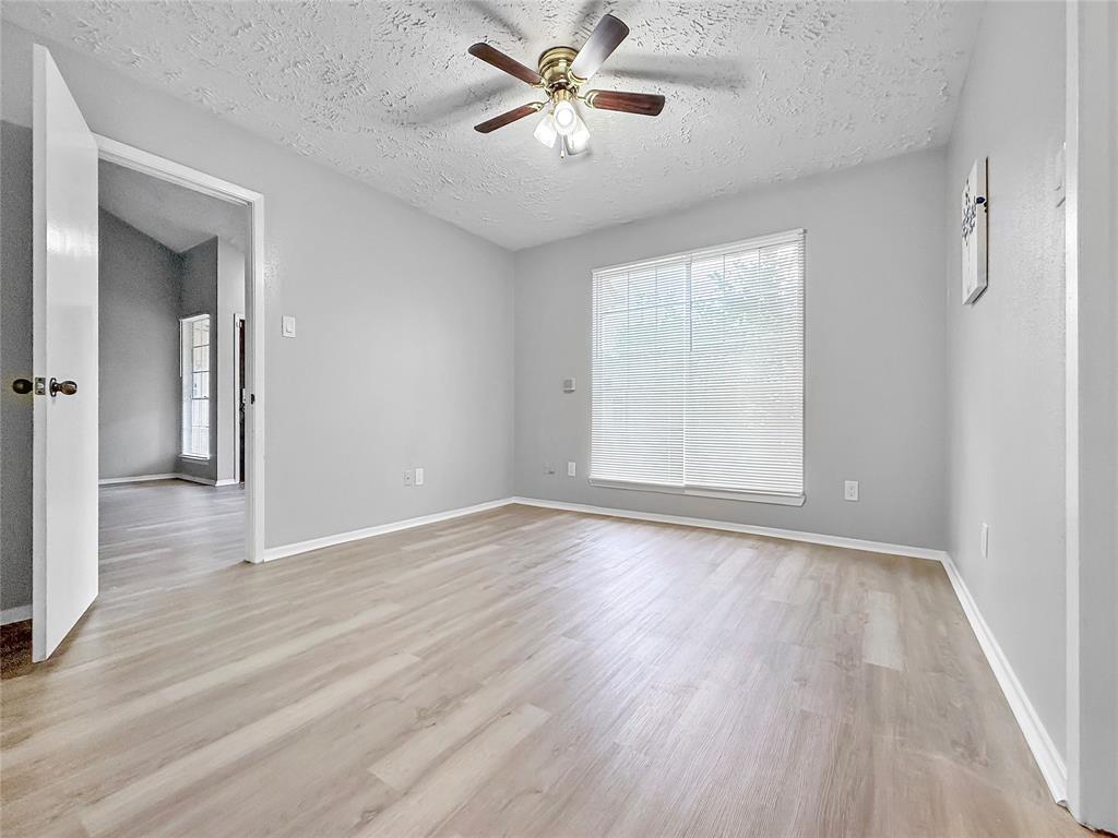 19411 Lazy Valley Drive, Katy, Texas image 13