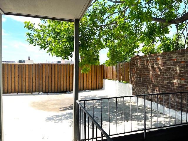 10221 S Gessner Drive, Houston, Texas image 21