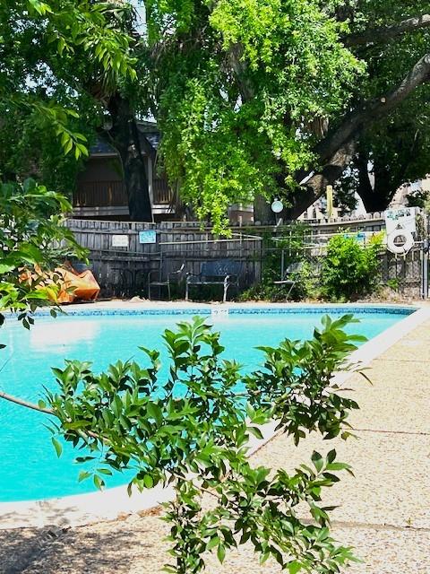 10221 S Gessner Drive, Houston, Texas image 25