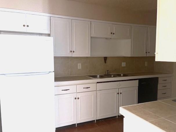 10221 S Gessner Drive, Houston, Texas image 3