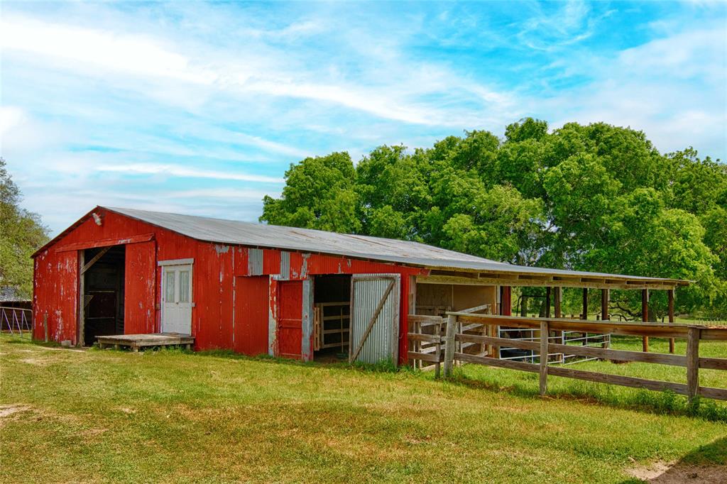 7755 Fm 1295, Moulton, Texas image 36