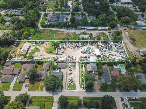 13819 Stoneshire Street Houston TX 77037