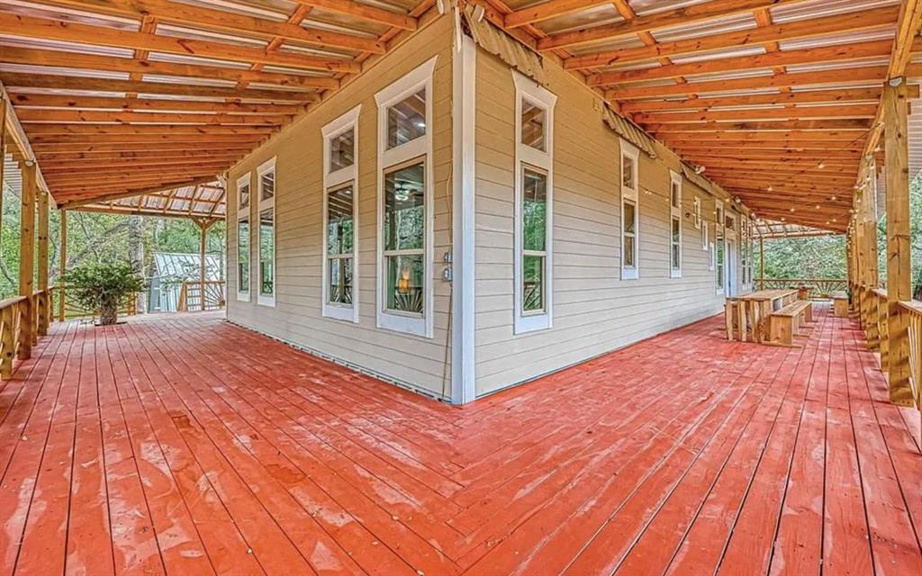 2184 Bear Bottom Drive, Wharton, Texas image 38