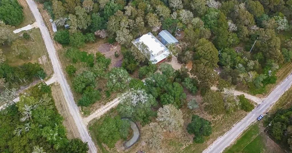 2184 Bear Bottom Drive, Wharton, Texas image 37