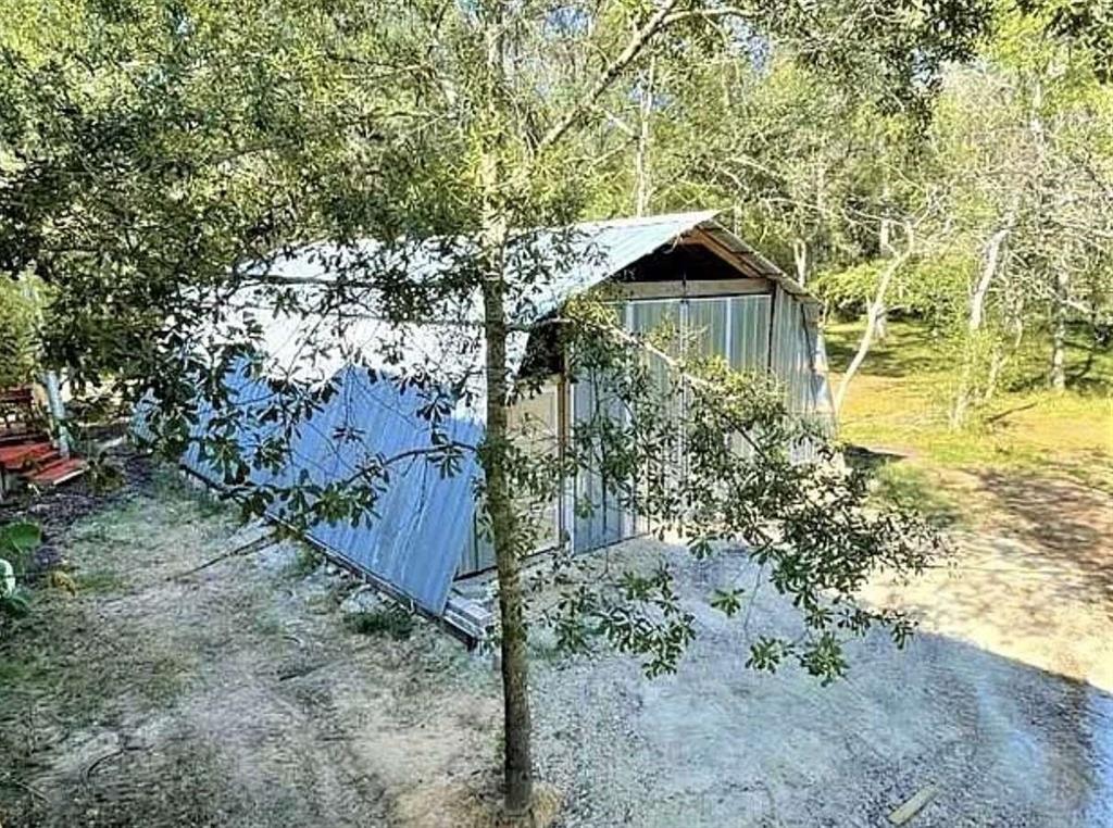 2184 Bear Bottom Drive, Wharton, Texas image 40