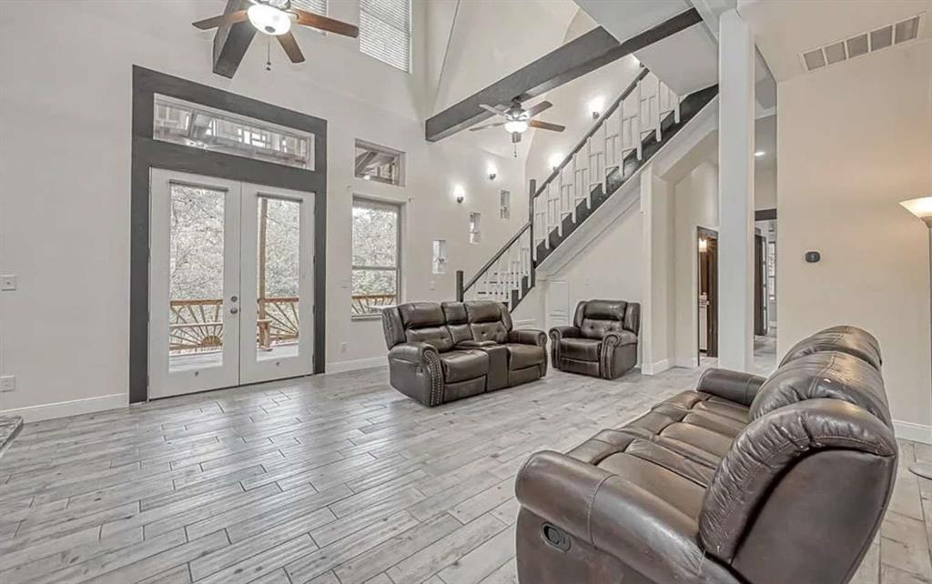 2184 Bear Bottom Drive, Wharton, Texas image 26