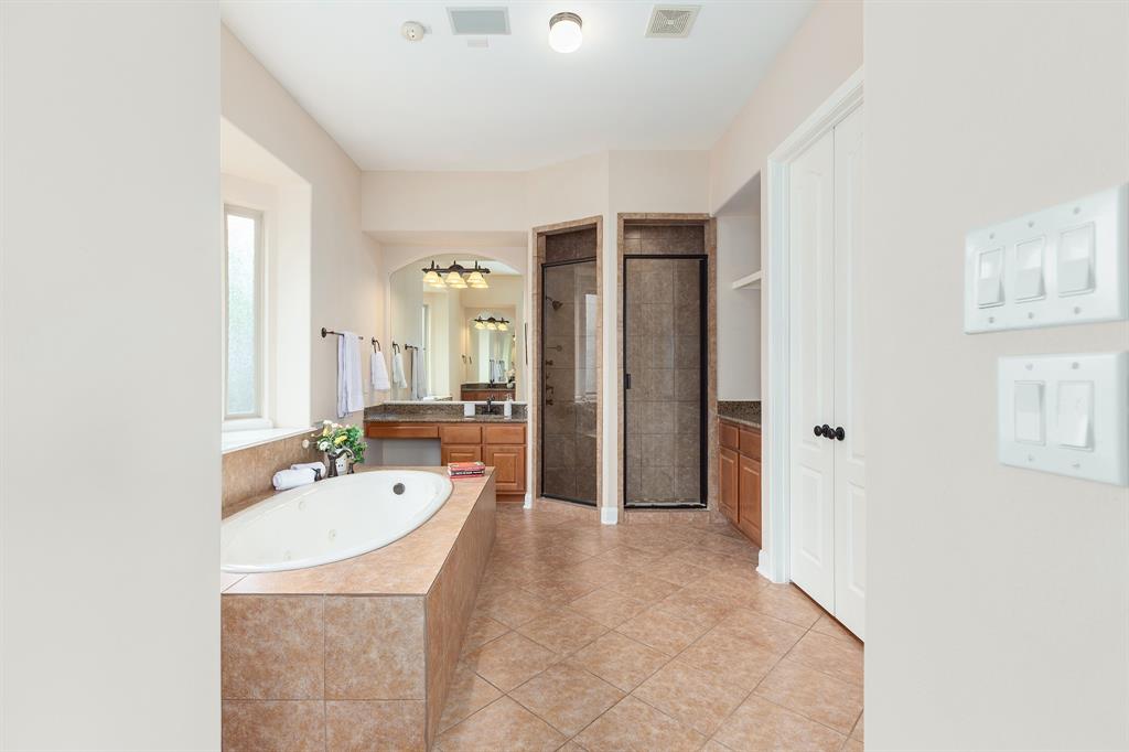 2207 Bayou Cove Lane, League City, Texas image 13