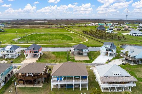 A home in Crystal Beach