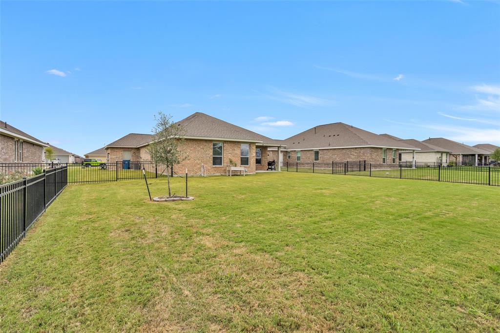 2411 Three Wood Way, Navasota, Texas image 31