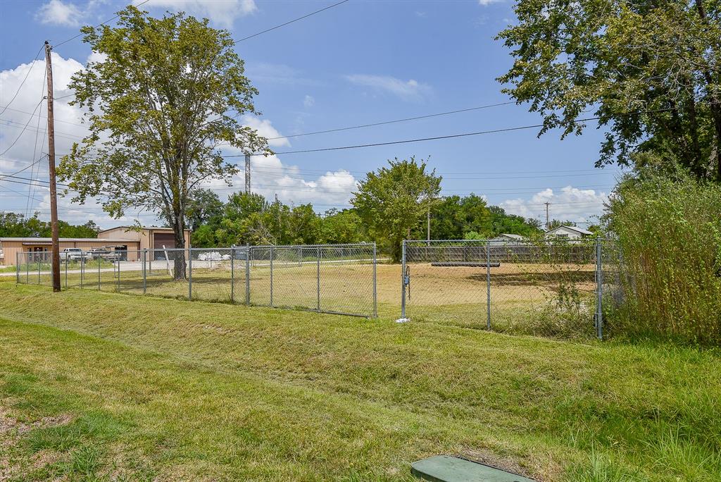 1902 Arizona Avenue, League City, Texas image 9