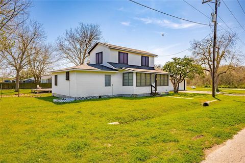 A home in High Island