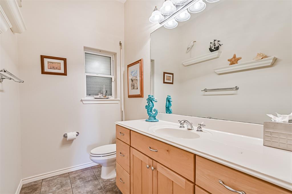 18806 W De Vaca Lane, Galveston, Texas image 37