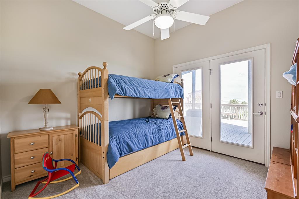 18806 W De Vaca Lane, Galveston, Texas image 35