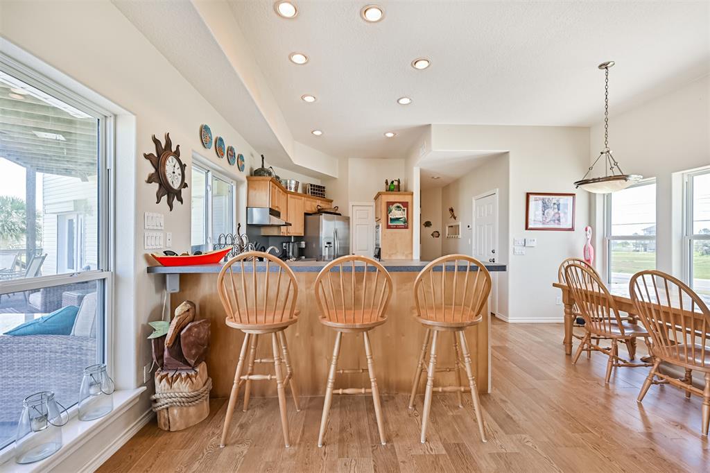 18806 W De Vaca Lane, Galveston, Texas image 23