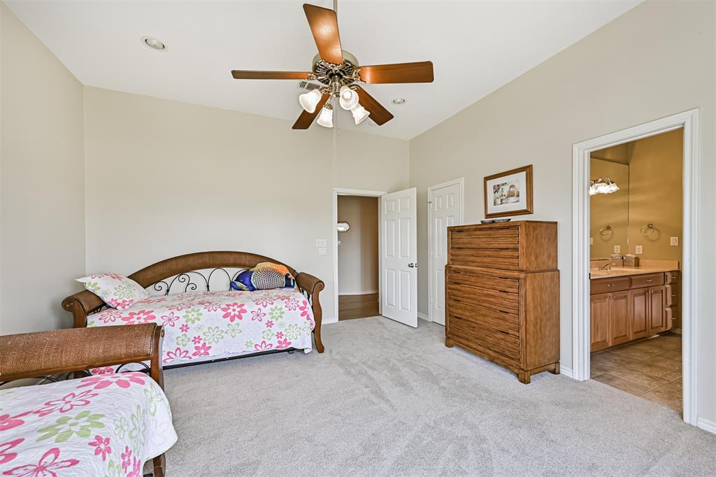 18806 W De Vaca Lane, Galveston, Texas image 25