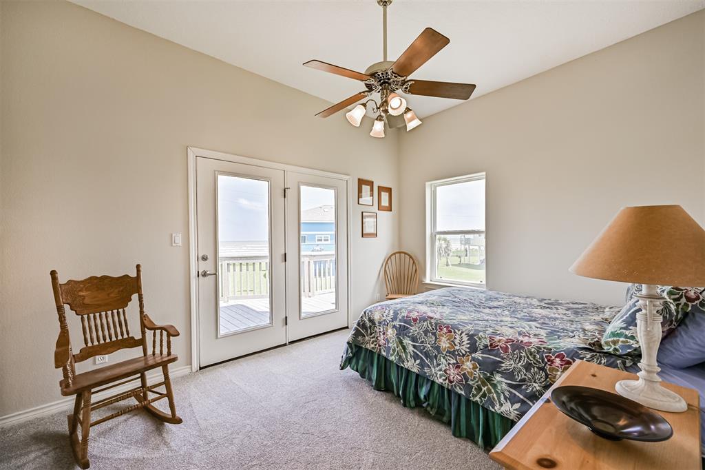 18806 W De Vaca Lane, Galveston, Texas image 31