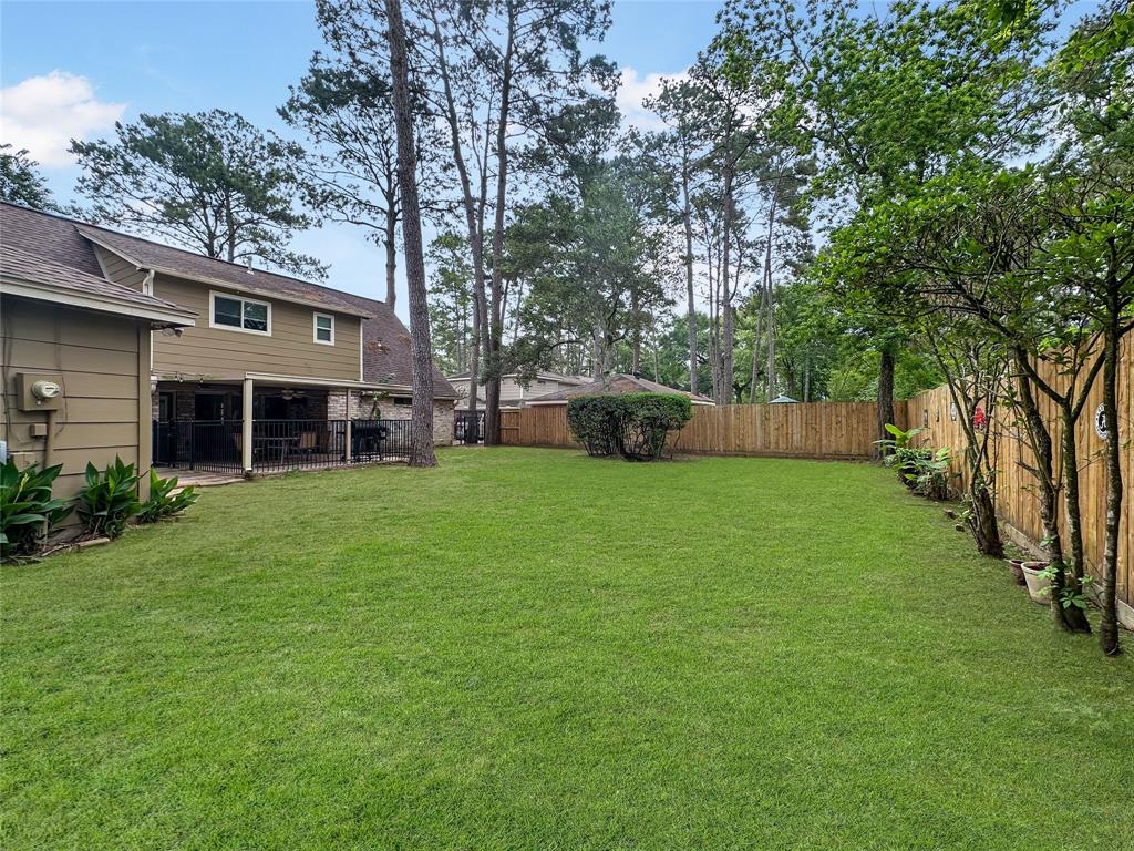 17407 Majestic Forest Drive, Spring, Texas image 5