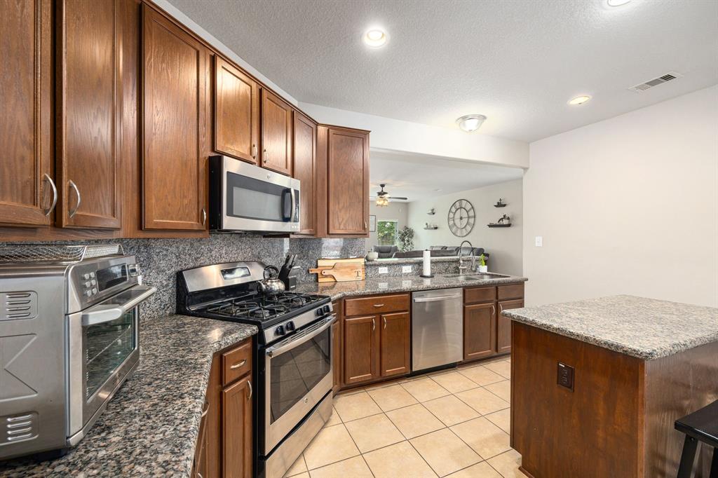 9907 Western Ridge Way, Conroe, Texas image 8