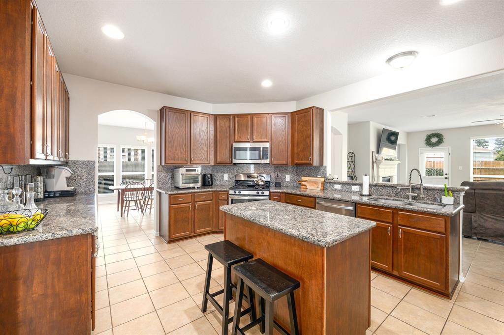 9907 Western Ridge Way, Conroe, Texas image 9