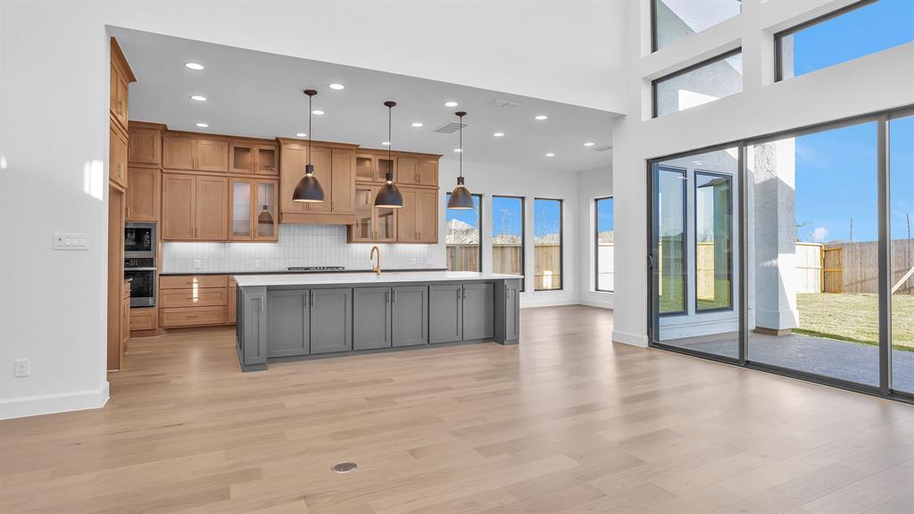 9022 Orchard Cove
