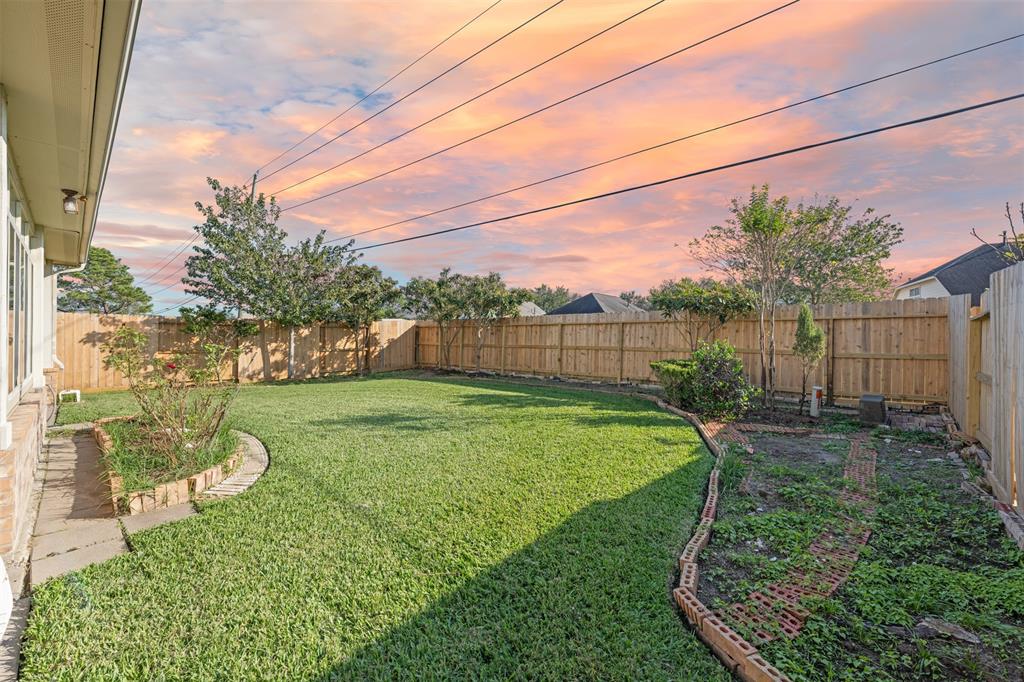 11408 Hidden Bay Drive, Pearland, Texas image 40