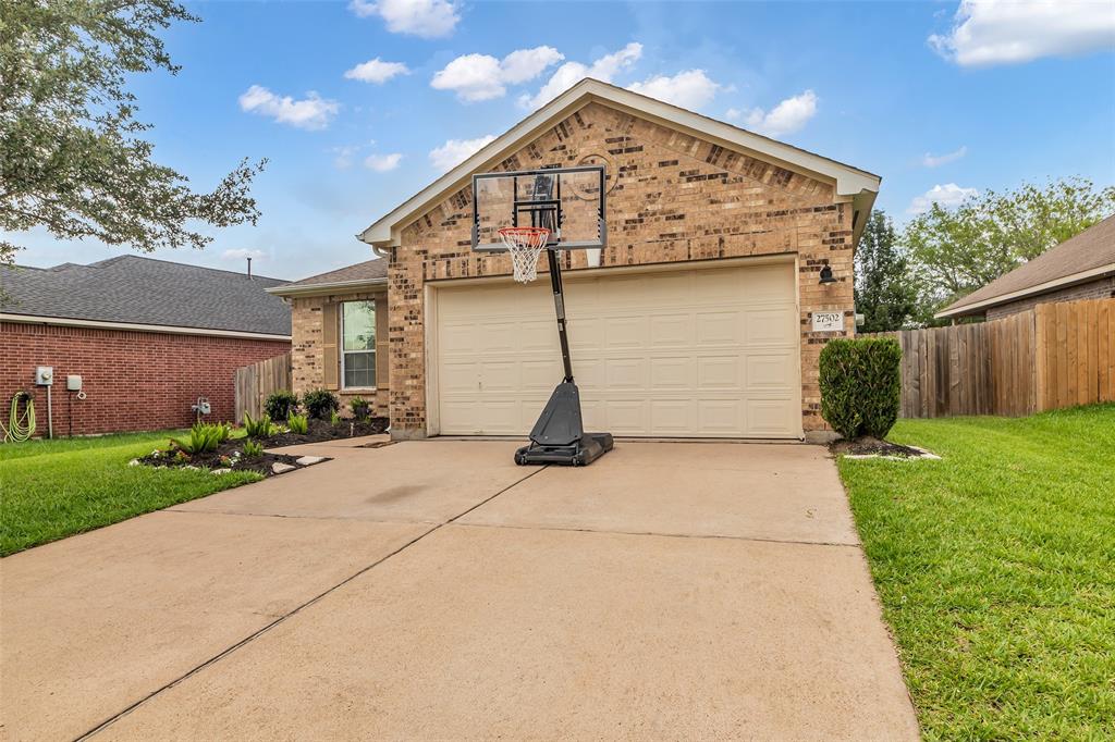 27502 Macy Hills Court