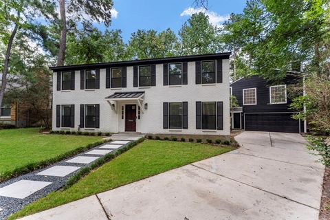 Single Family Residence in The Woodlands TX 26 Wandering Oak Dr Dr.jpg