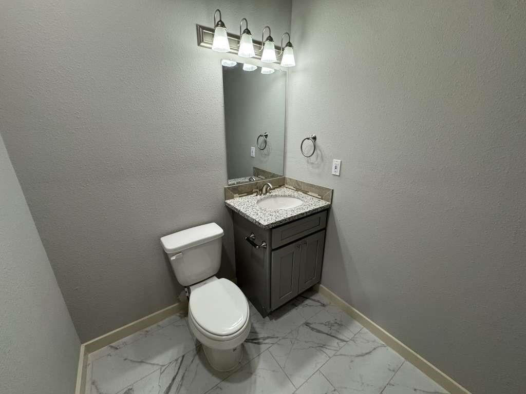 5802 Twisted Pine Court #D, Houston, Texas image 7