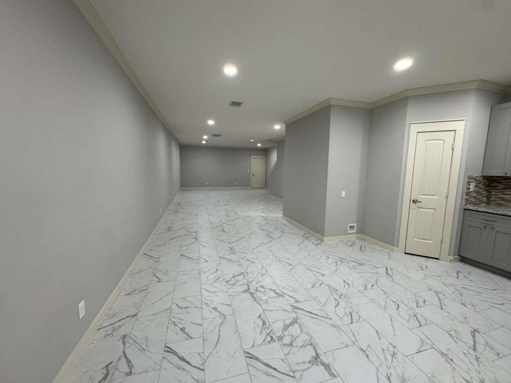 5802 Twisted Pine Court #D, Houston, Texas image 2