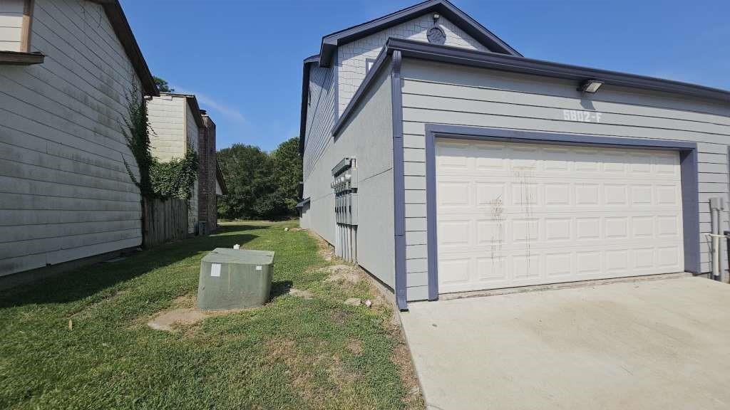 5802 Twisted Pine Court #D, Houston, Texas image 20