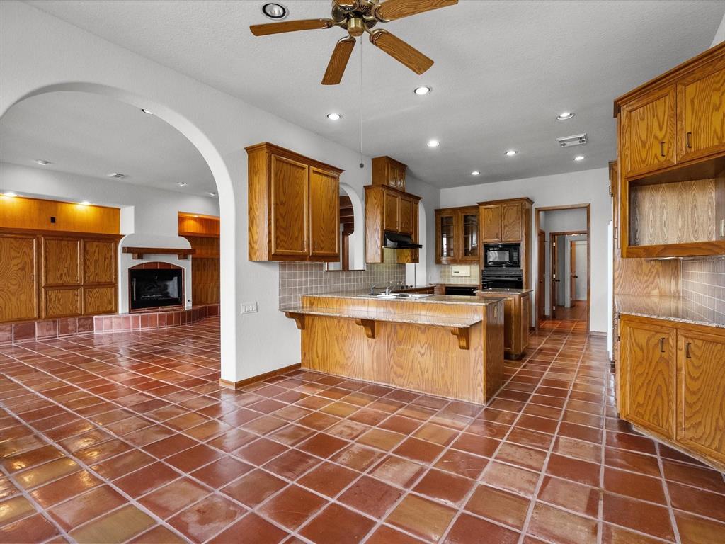 619 Northport Lane, Kemah, Texas image 15