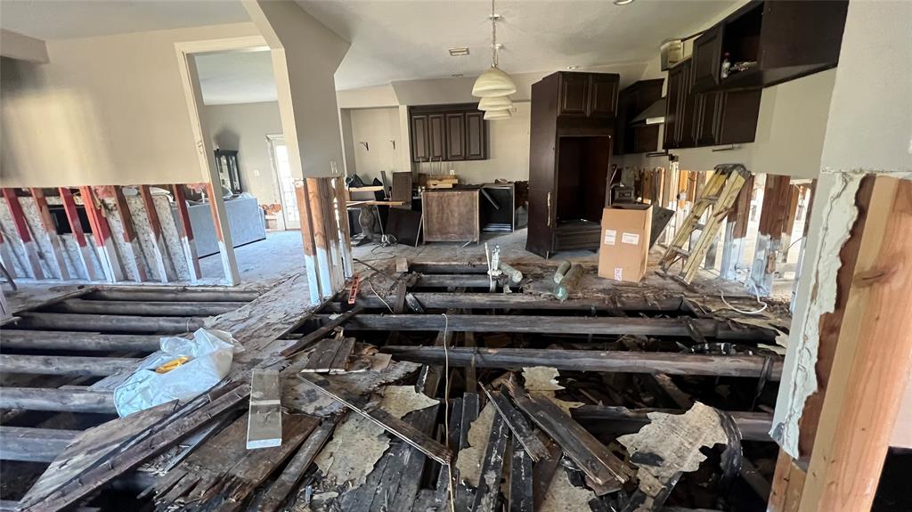 81 County Road 143, Liberty, Texas image 3