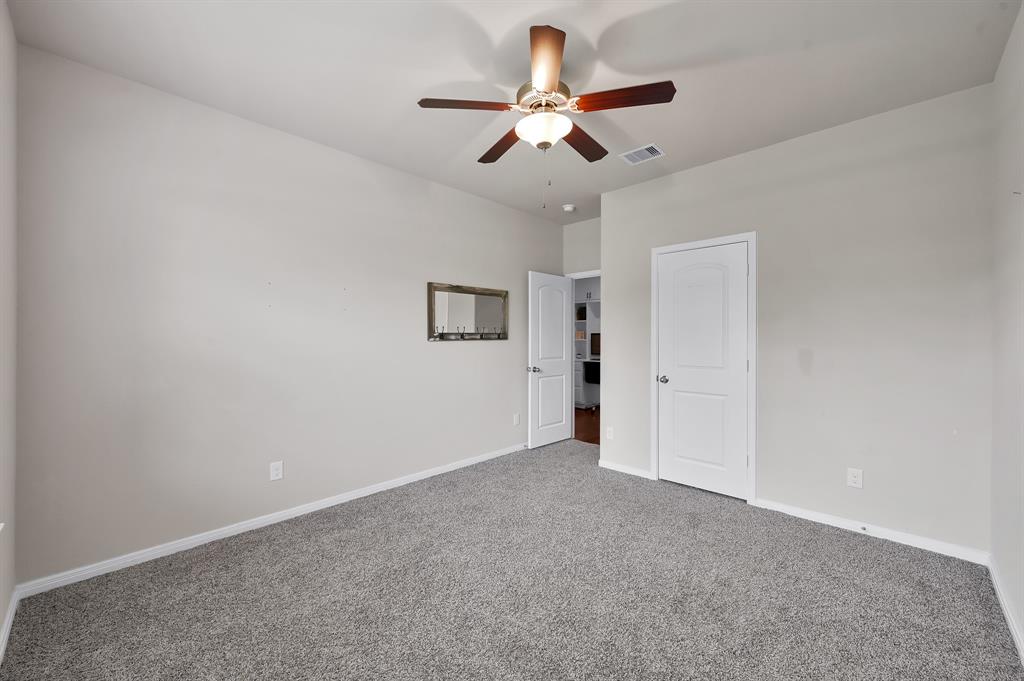 9175 White Tail Drive, Conroe, Texas image 33