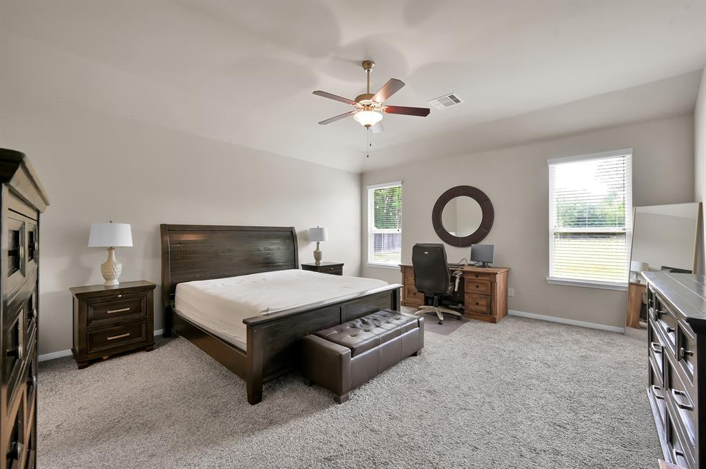 9175 White Tail Drive, Conroe, Texas image 18