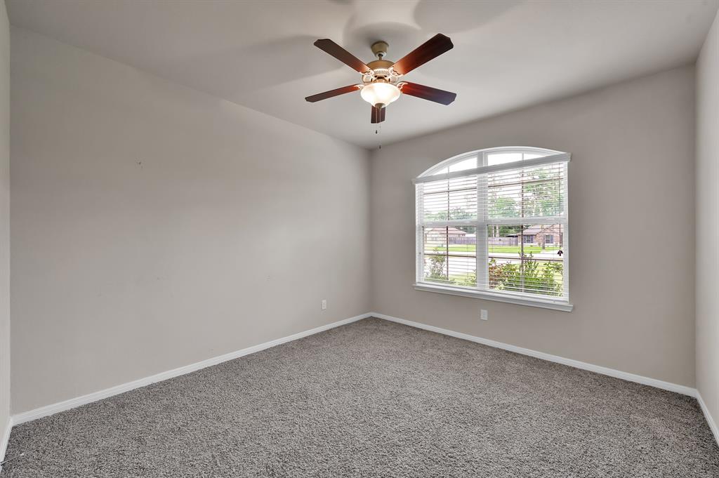 9175 White Tail Drive, Conroe, Texas image 31