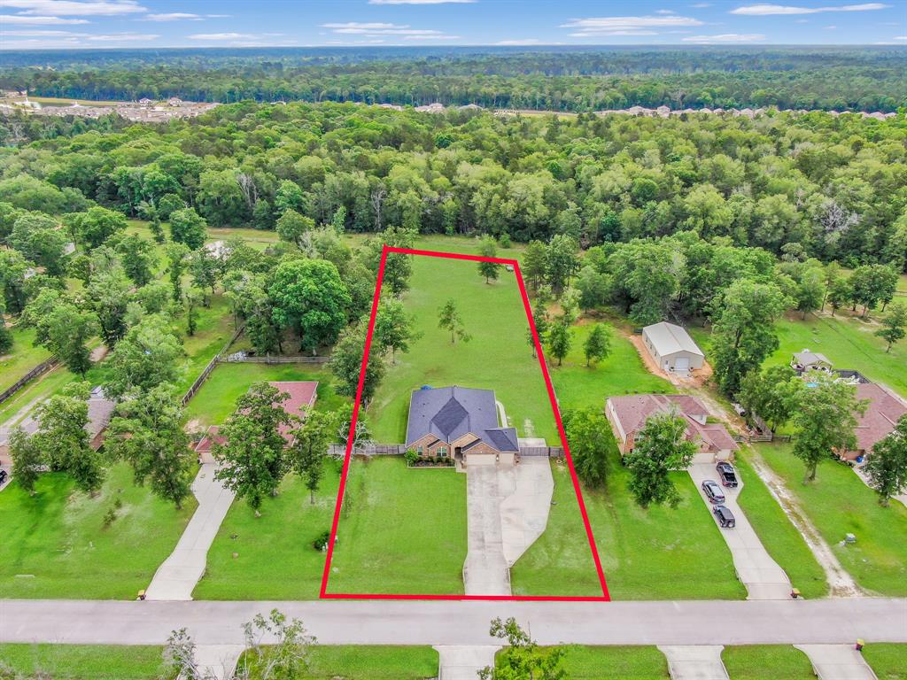 9175 White Tail Drive, Conroe, Texas image 3