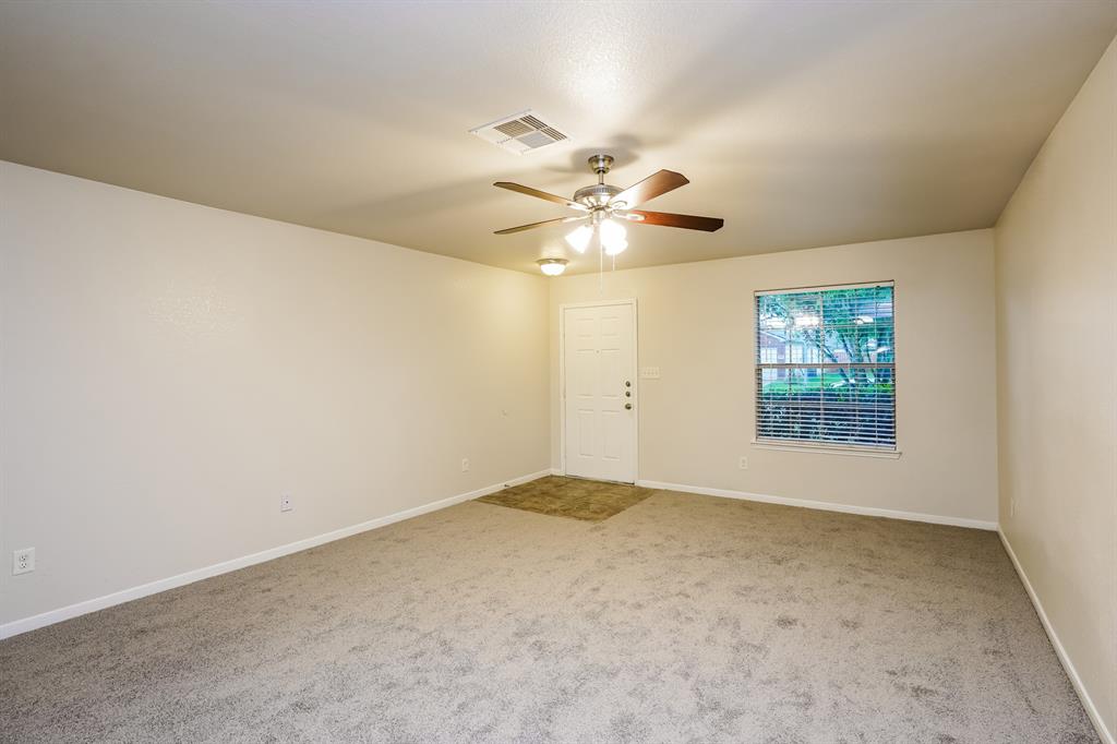 2714 Roaring Oaks Lane, Katy, Texas image 4
