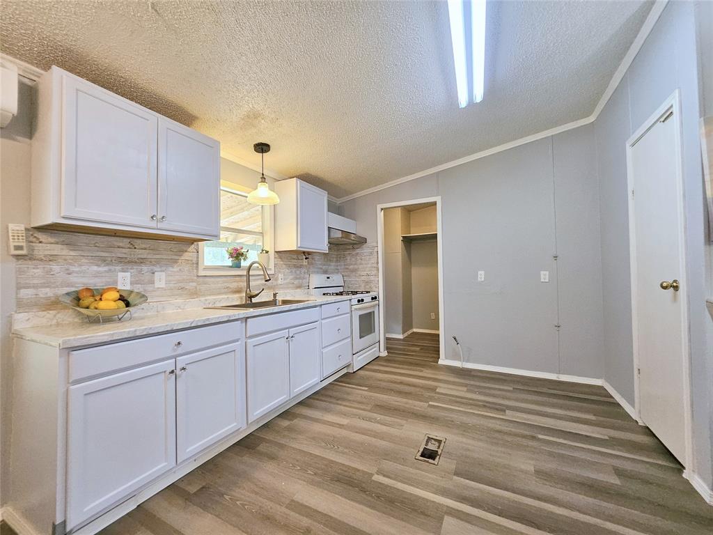 24862 Shady Oaks Boulevard, Montgomery, Texas image 11