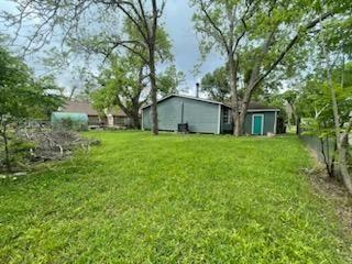 1006 N Valderas Street, Angleton, Texas image 22