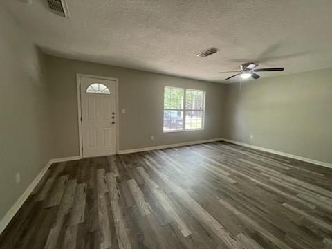 1006 N Valderas Street, Angleton, Texas image 3