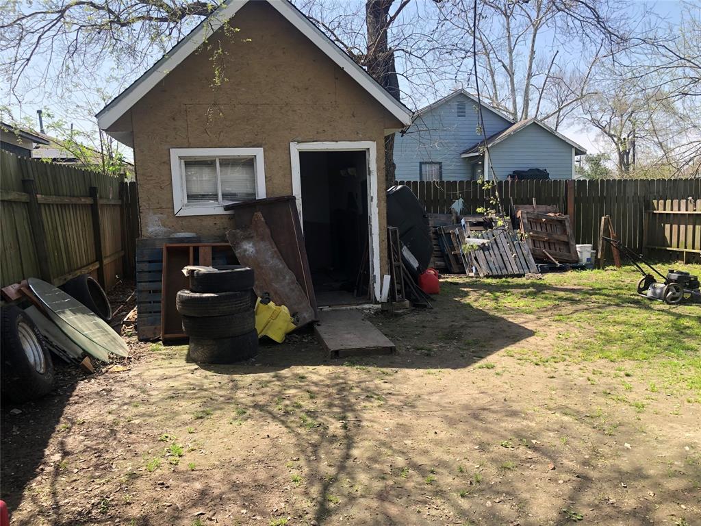 305 Stimpson Avenue, Baytown, Texas image 6