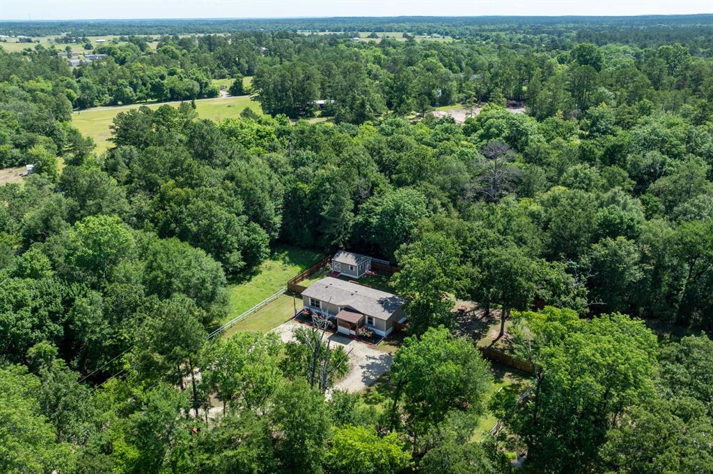 20 N Fork Lane, Huntsville, Texas image 2
