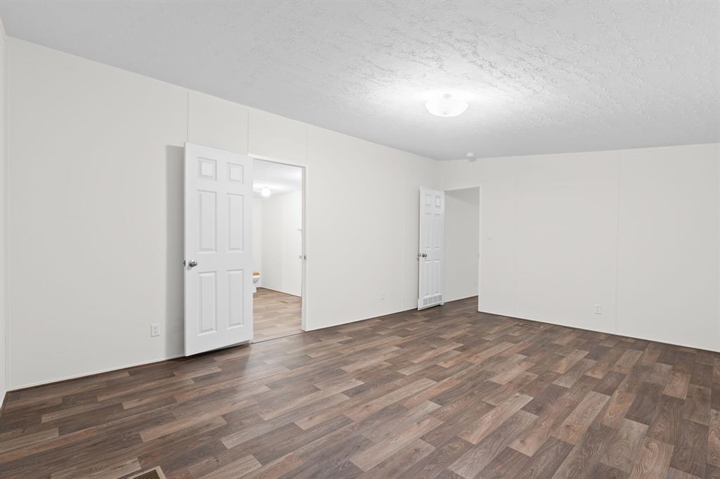 20 N Fork Lane, Huntsville, Texas image 15