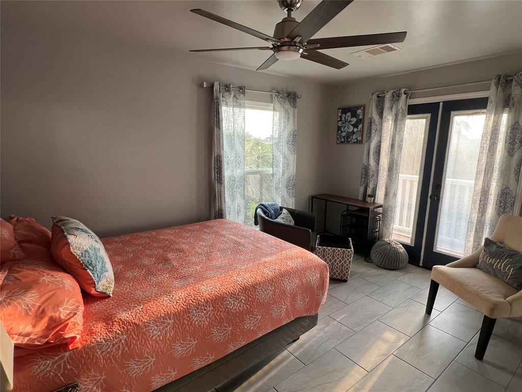 22513 Bay Point Drive, Galveston, Texas image 14