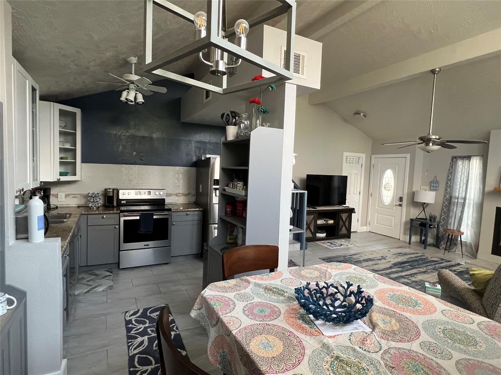 22513 Bay Point Drive, Galveston, Texas image 9