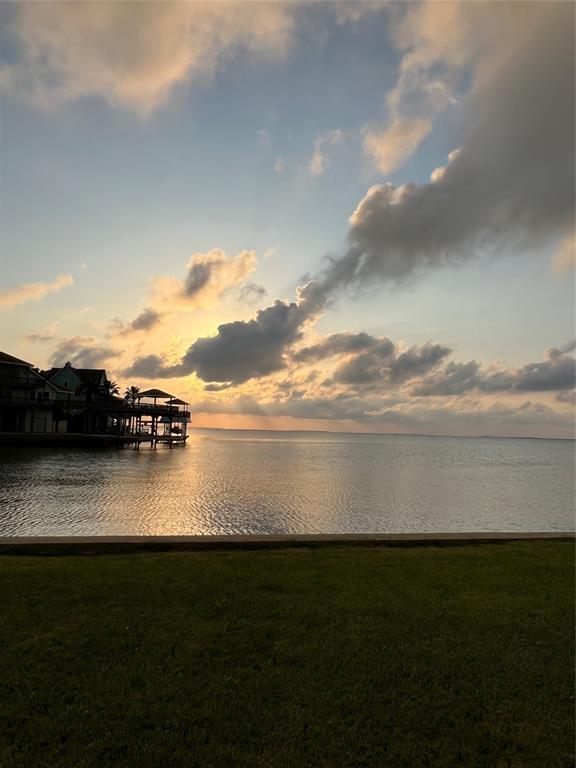 22513 Bay Point Drive, Galveston, Texas image 1
