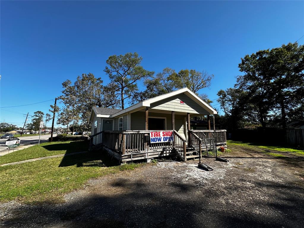 3875 E Lucas Drive, Beaumont, Texas image 8